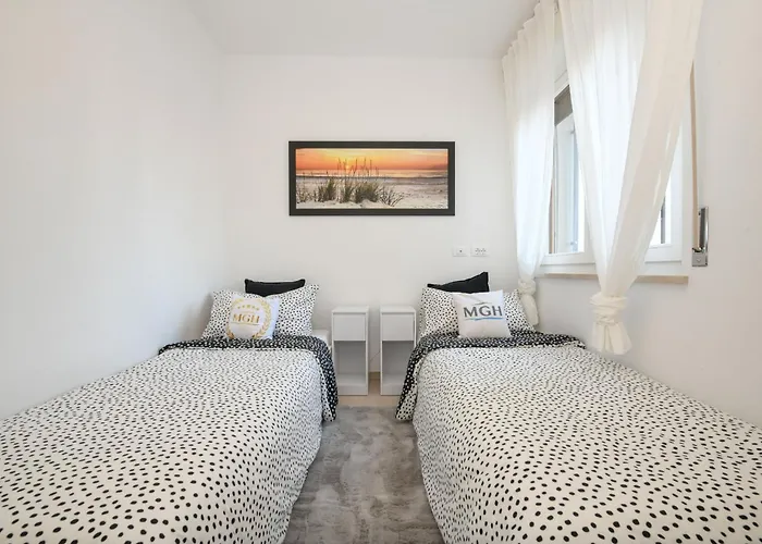 Mgh- Dajaami * Lazise